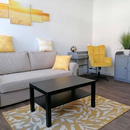Cozy City Apartment Зенфтенберг Екстериор снимка