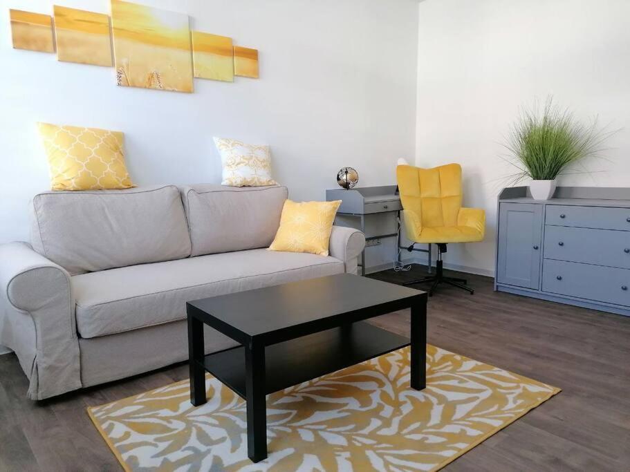 Cozy City Apartment Зенфтенберг Екстериор снимка